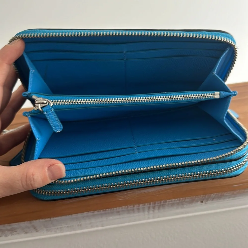 Coach wallet - Picture 2 of 4